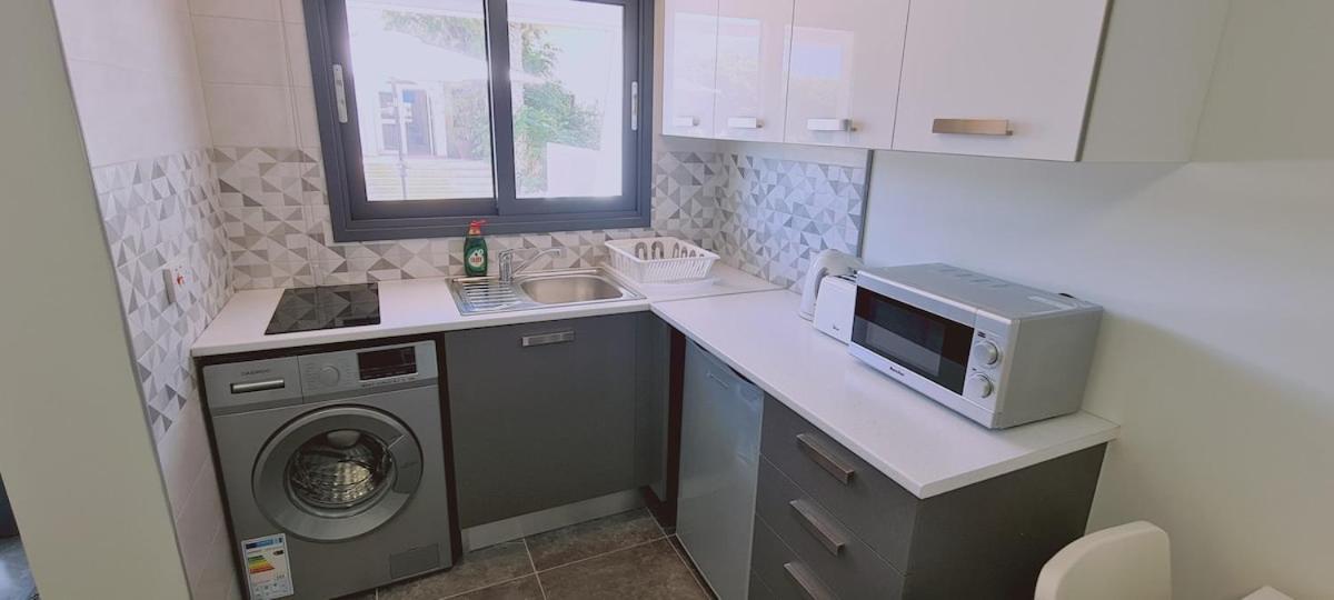 Apartment Nissi Twins Apts