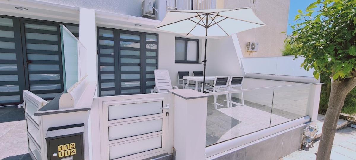 Apartment Nissi Twins Apts