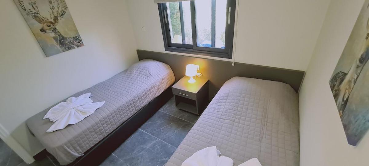 Apartment Nissi Twins Apts